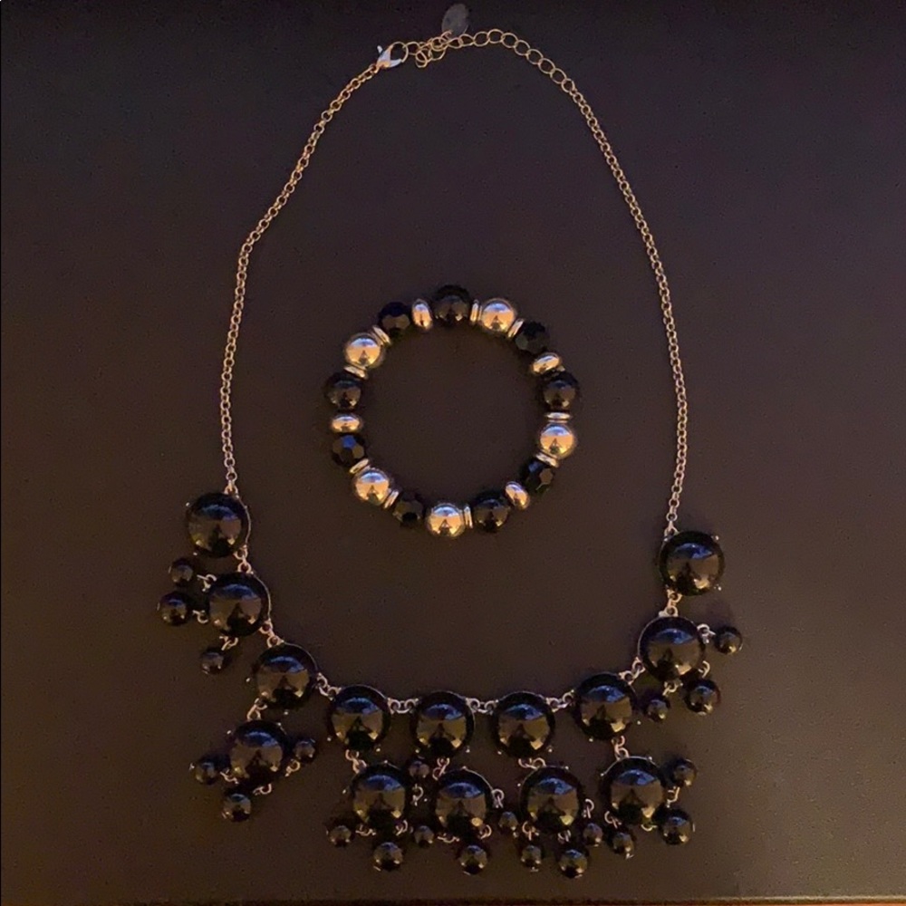 Black and Silver Necklace/Bracelet Set